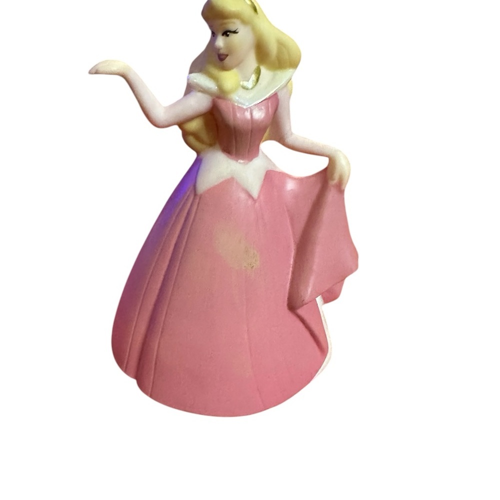 Disney Princess Aurora Figurine (Sleeping Beauty)